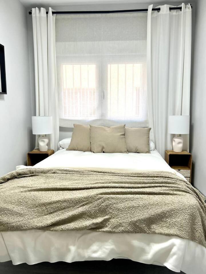 Three Bedroom In Rivas Apartment