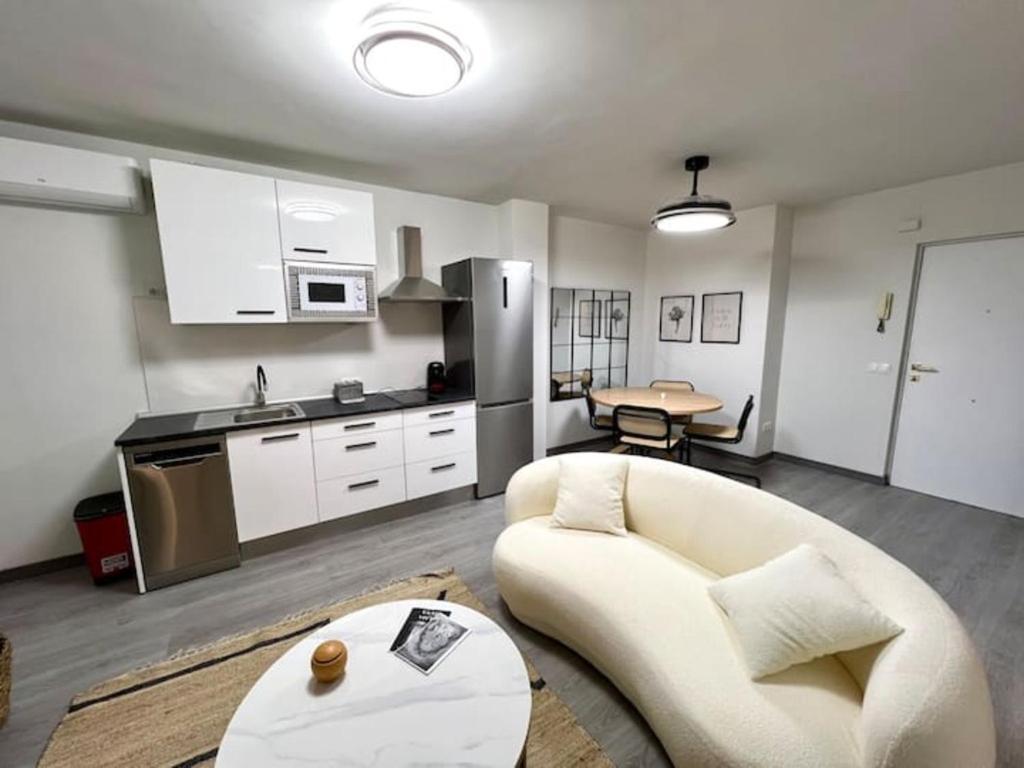 Three Bedroom In Rivas *